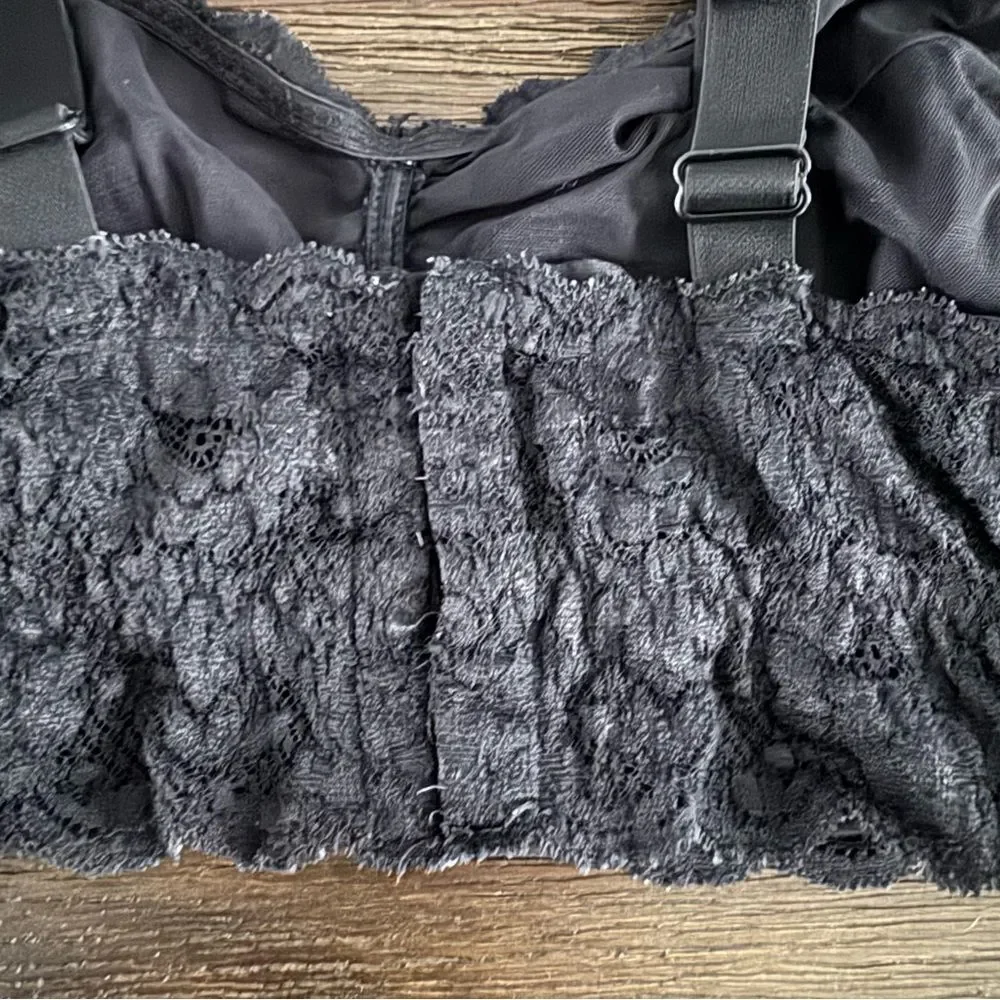 Cosabella Black Lace Wireless Bralette M
